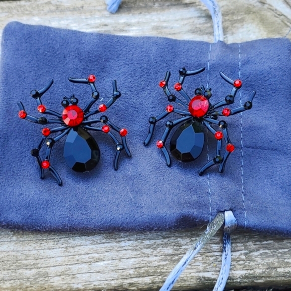 Jeweled Spider Earrings - Picture 1 of 6